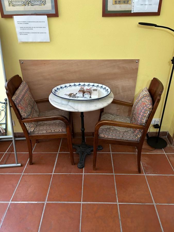 La Masa Hotel Éze Luaran gambar